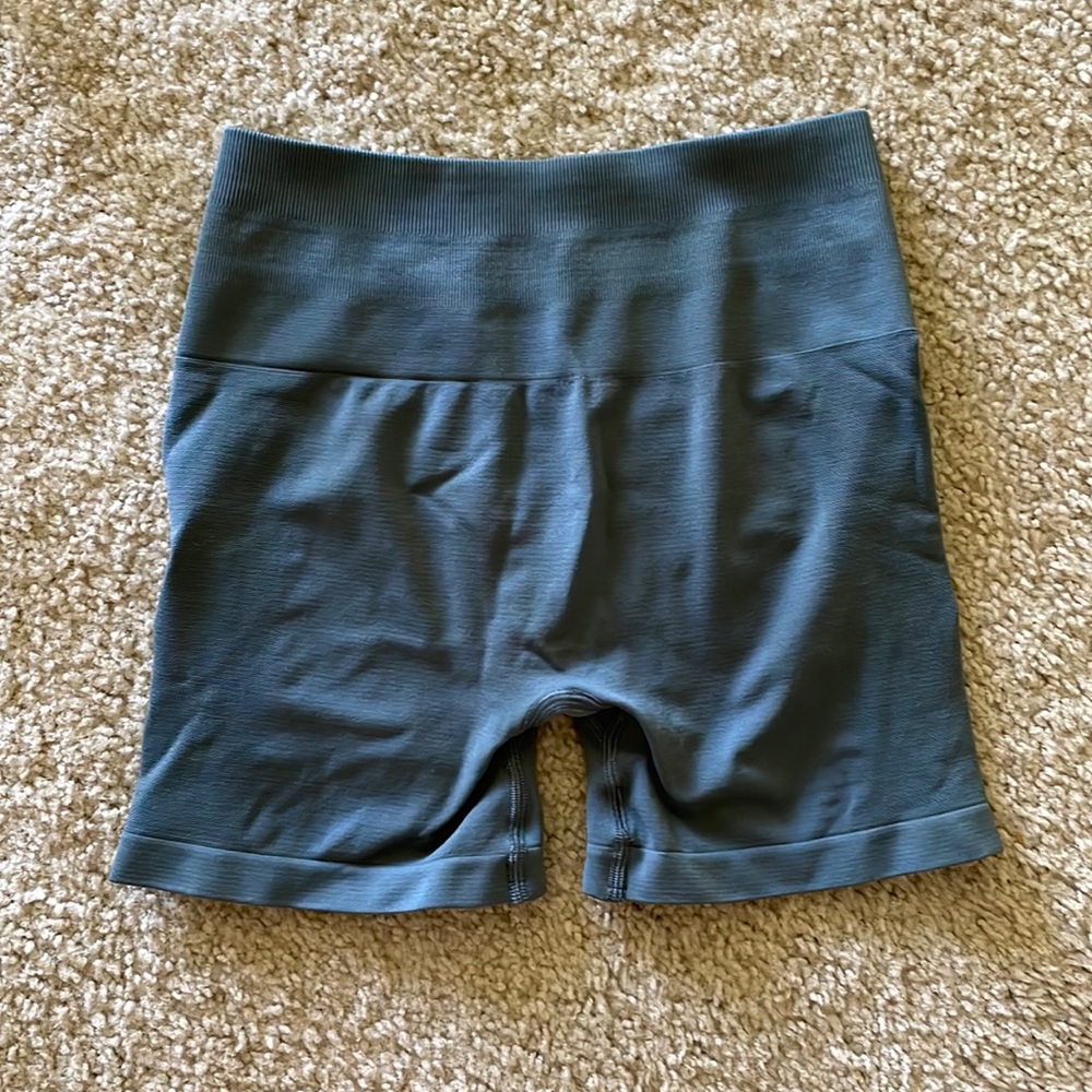 S Alphalete Amplify Shorts